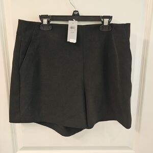 Ann Taylor Petites Women's Elegant Black Shorts | Size 10P